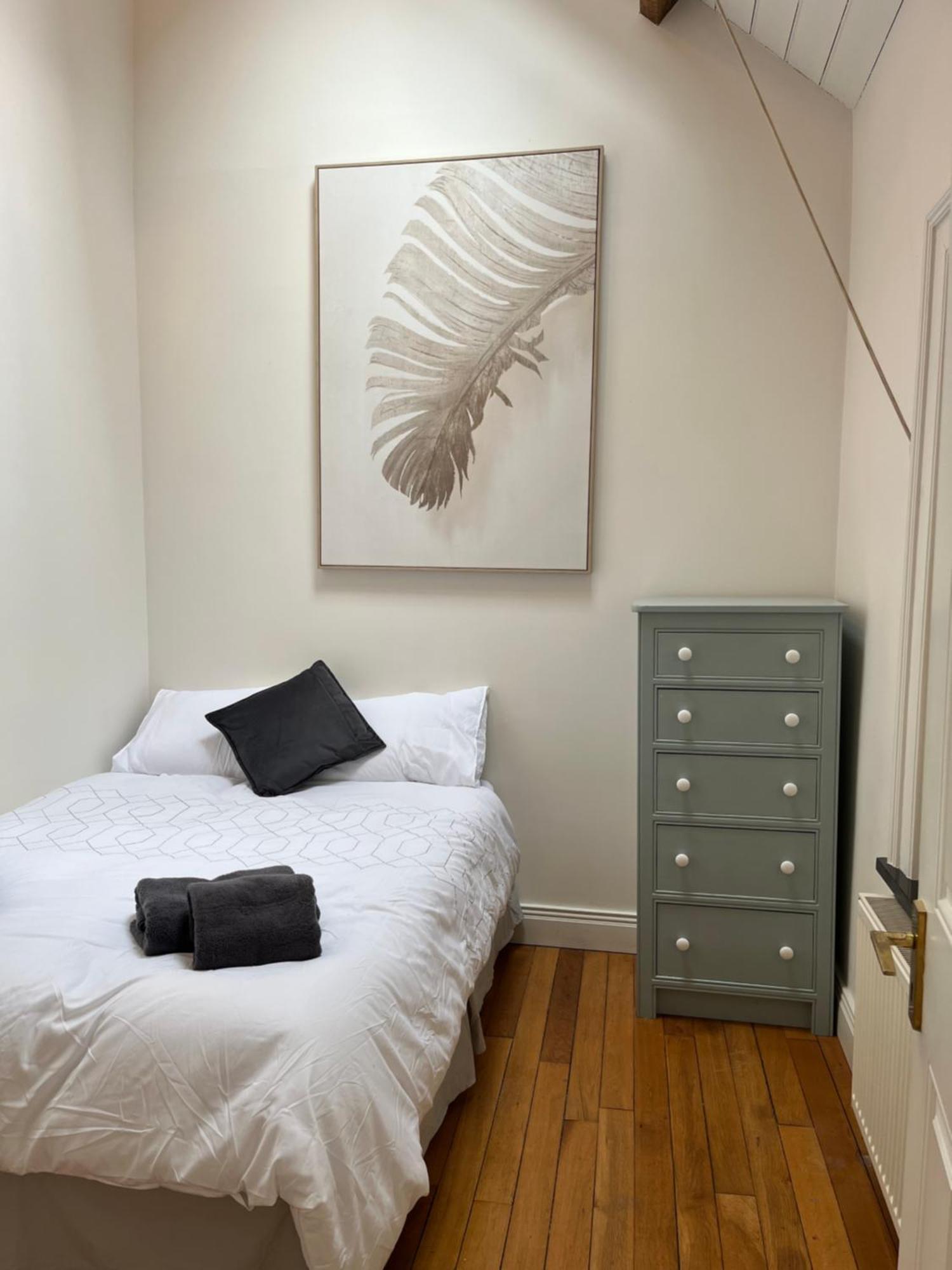 Marguerita Villas Apartment Корк Экстерьер фото